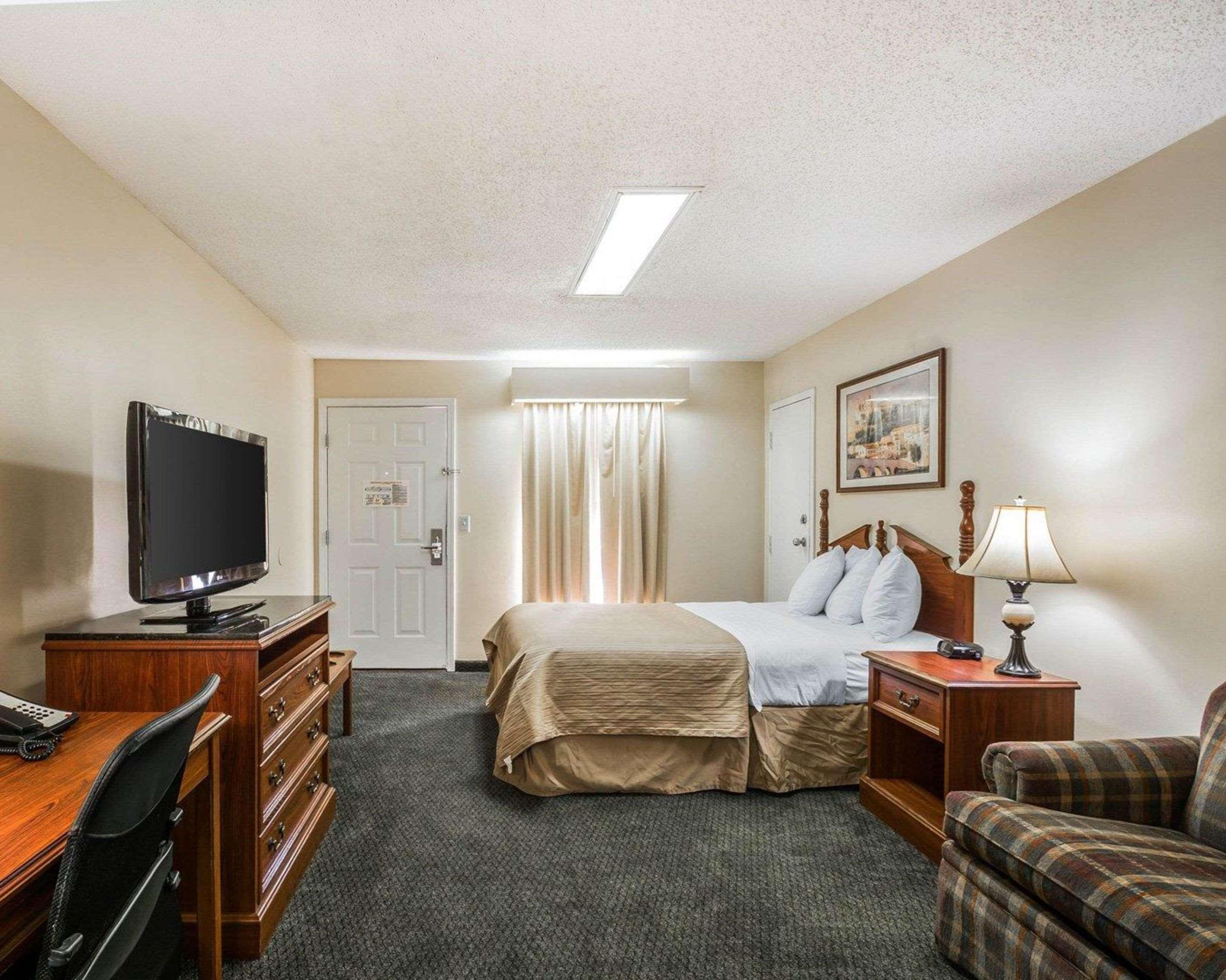 Quality Inn Бейнбридж Экстерьер фото
